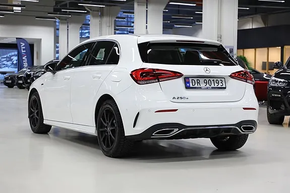 Mercedes-Benz A250 E 2021 photo 4