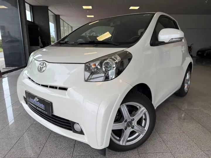 Toyota Iq