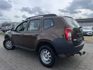Dacia Duster 2011 photo 3