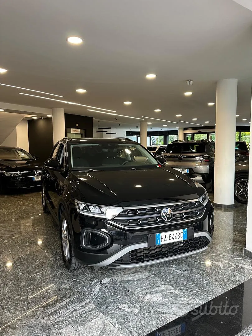Volkswagen T-Roc 2025 photo 3