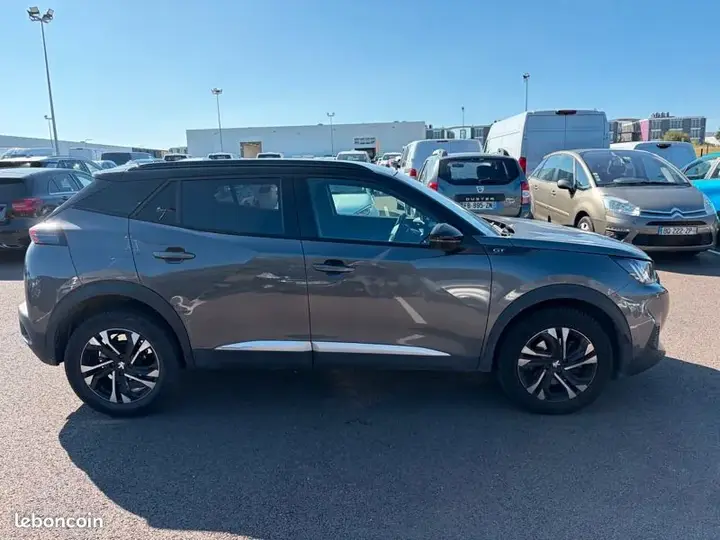 Peugeot 2008 2023 photo 4