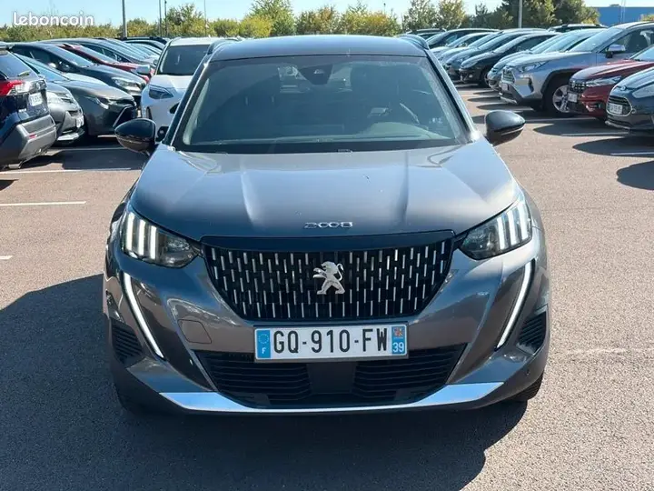 Peugeot 2008 2023 photo 3
