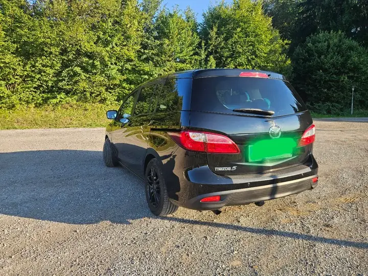 Mazda Mazda5 2011 photo 2
