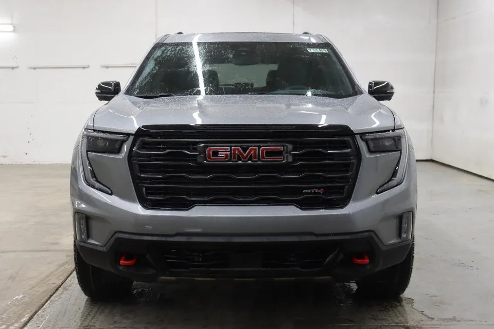 GMC Acadia 2026 photo 3