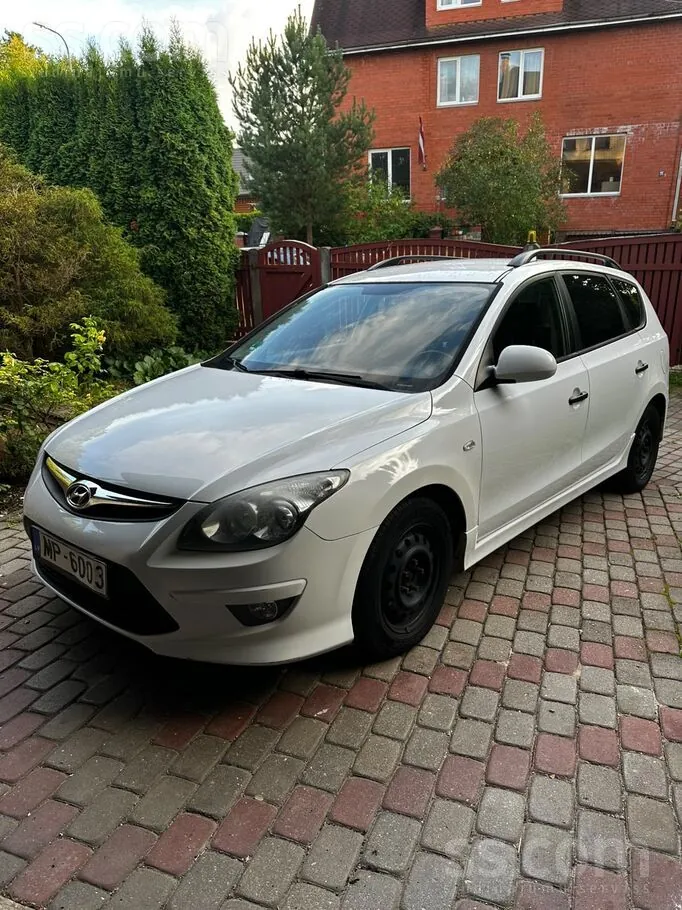 Hyundai I30 2010 photo 4