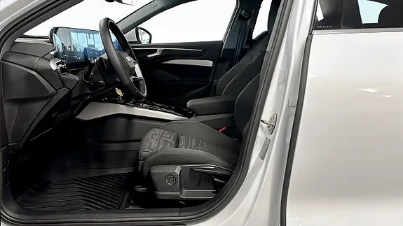 Audi A6 2026 photo 2