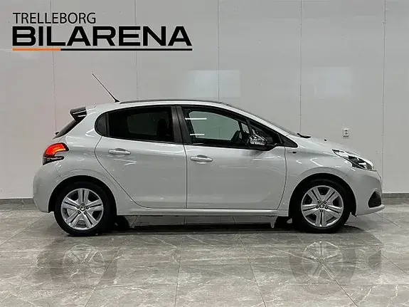 Peugeot 208 2016 photo 5