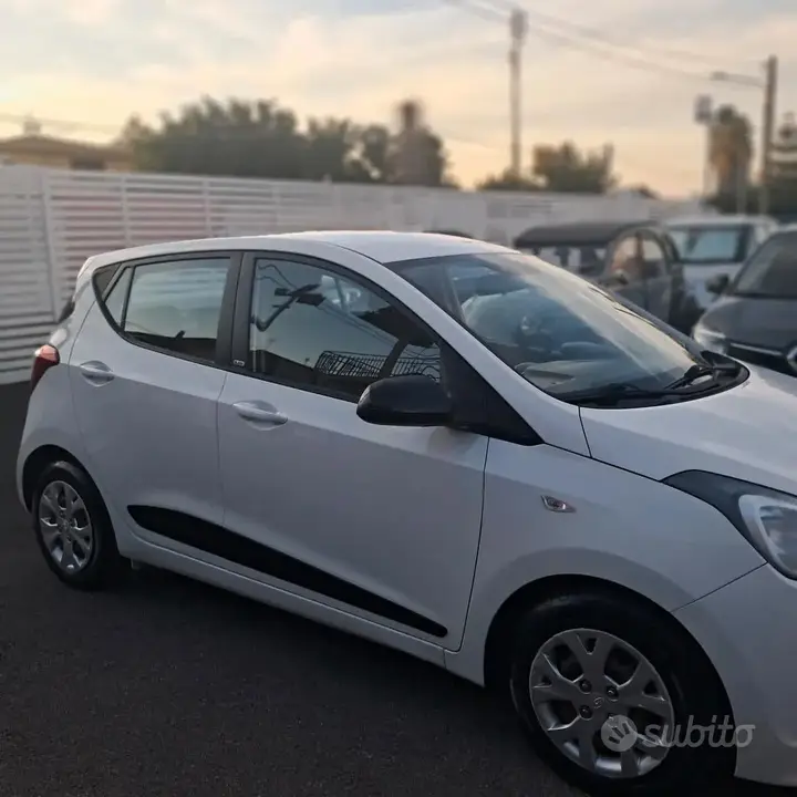 Hyundai I10 2015 photo 3