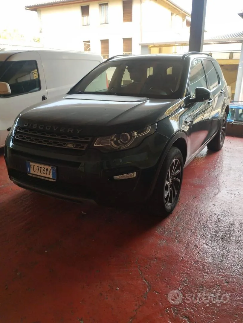 Land Rover Discovery Sport 2016 photo 2