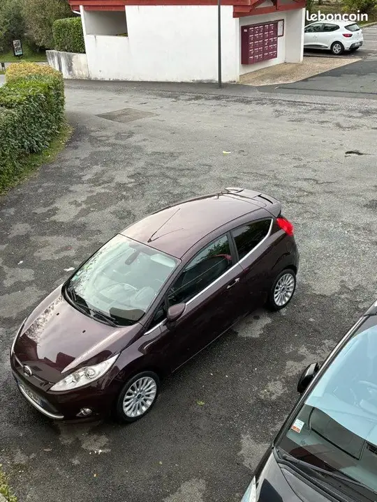 Ford Fiesta 2011 photo 3