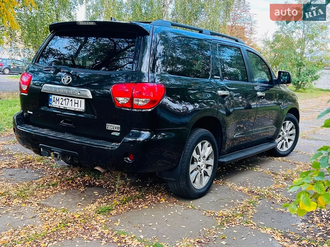 Toyota Sequoia 2013 photo 4