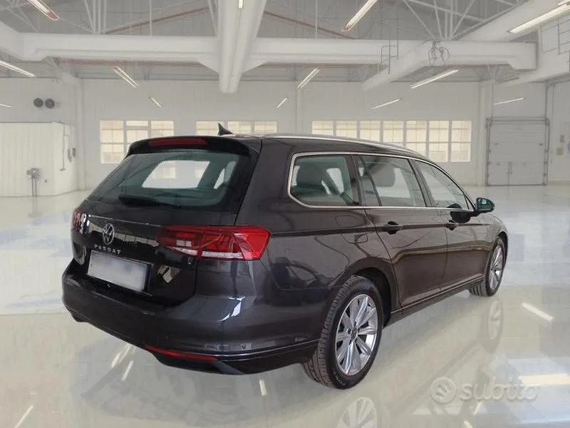 Volkswagen Passat Variant 2023 photo 4