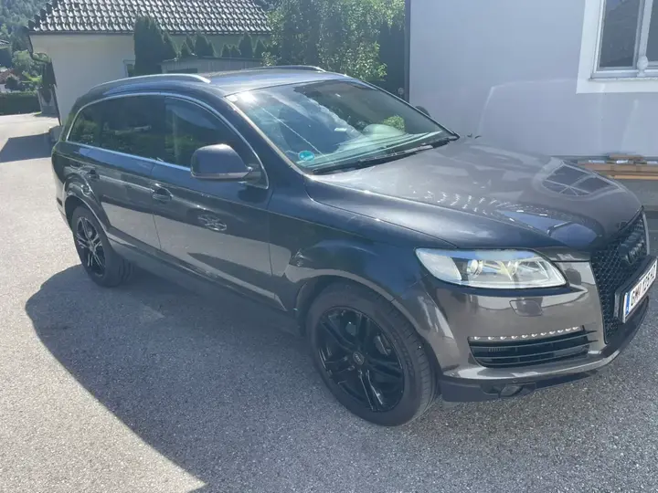 Audi Q7 2008 photo 3