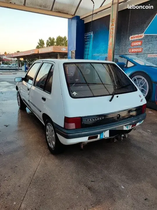 Peugeot 205 1993 photo 2
