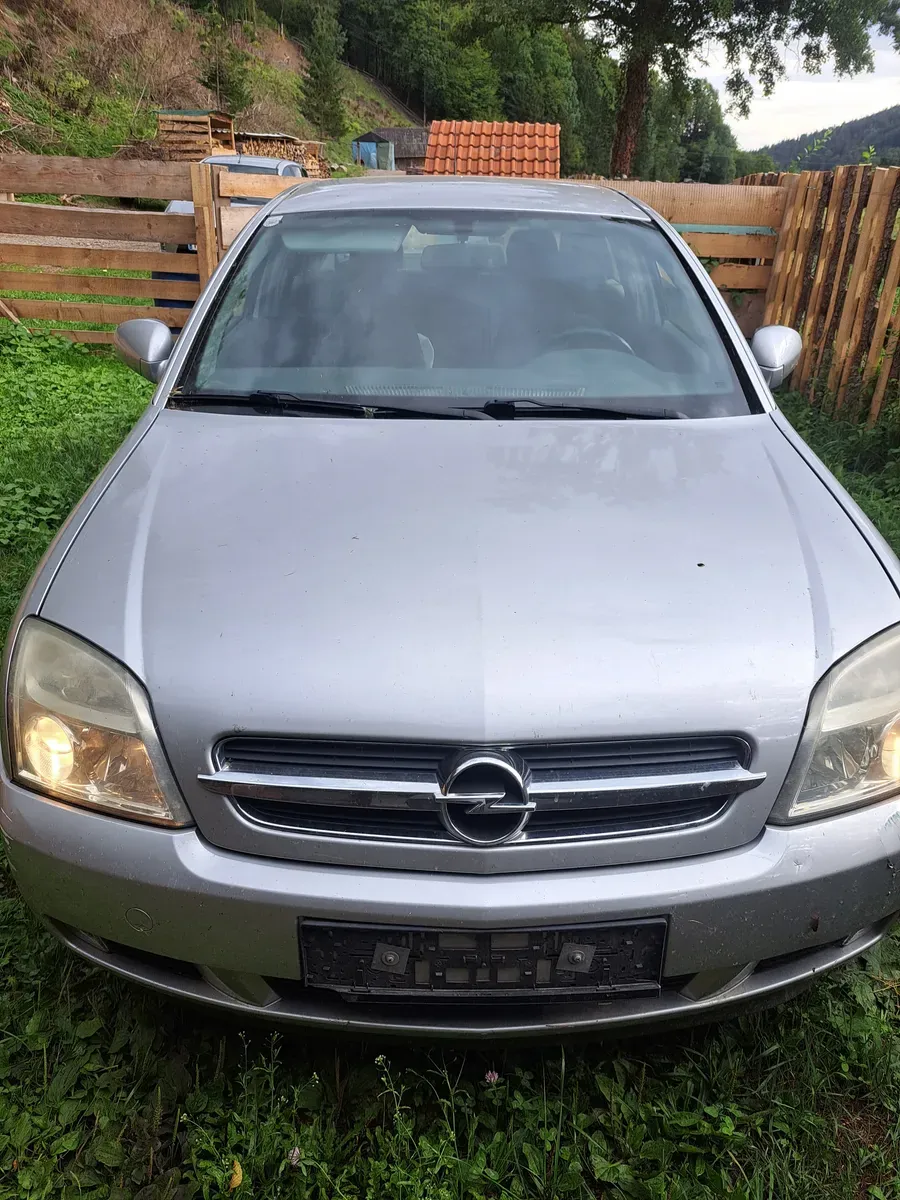 Opel Vectra 2004 photo 2