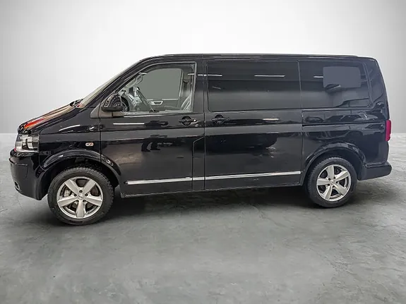 Volkswagen Multivan 2012 photo 2