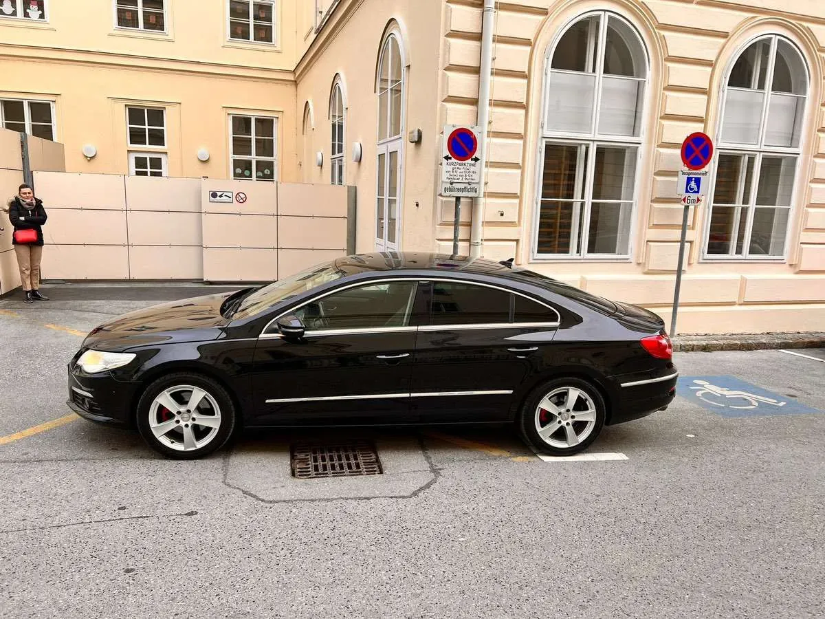 Volkswagen Passat Cc 2008 photo 2