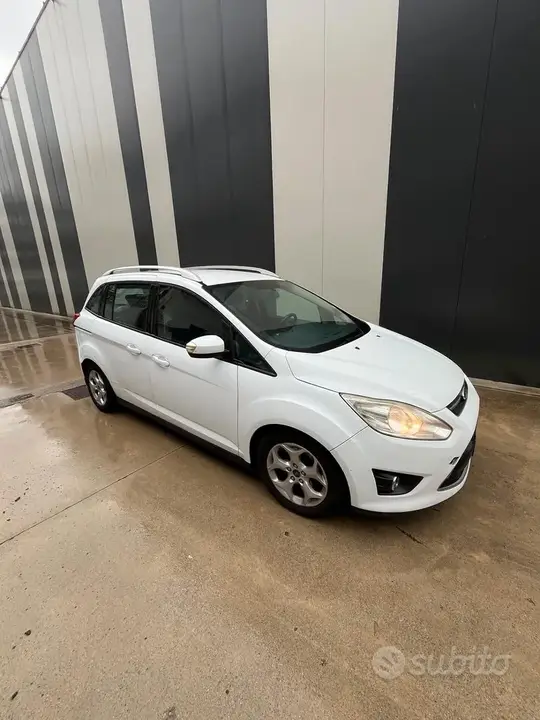 Ford C-Max 2012 photo 3