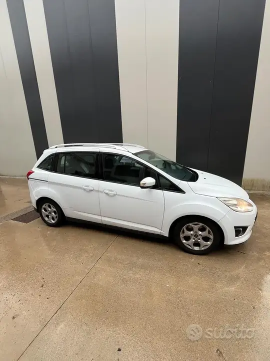 Ford C-Max 2012 photo 2