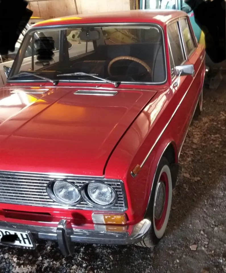 Lada 2103 (1500)
