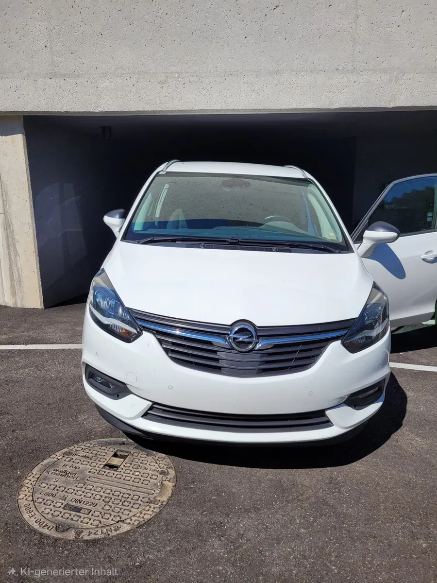 Opel Zafira Tourer 2018 photo 3