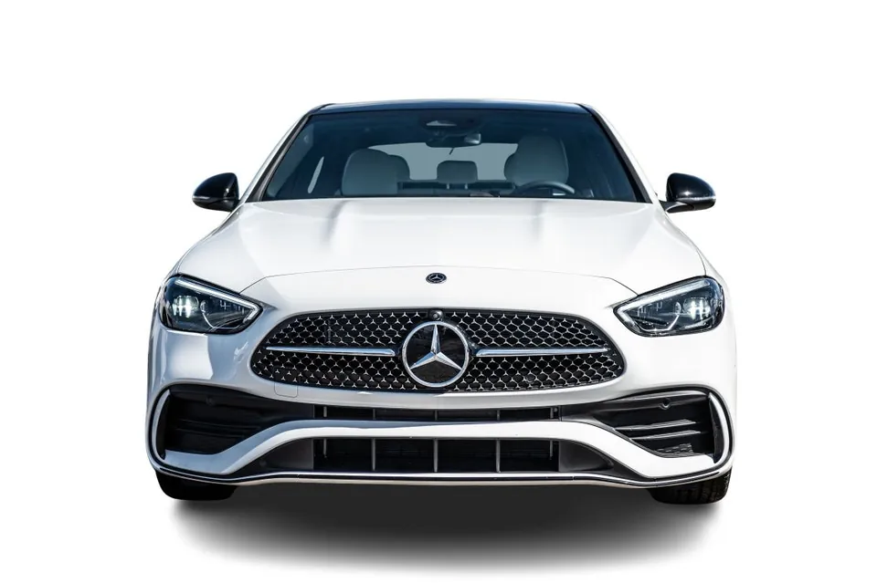 Mercedes-Benz C-Class 2026 photo 2