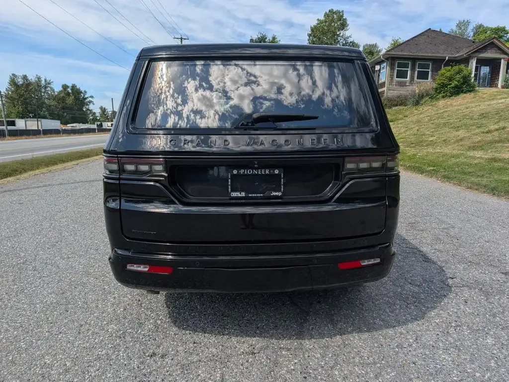 Jeep Grand Wagoneer 2022 photo 4