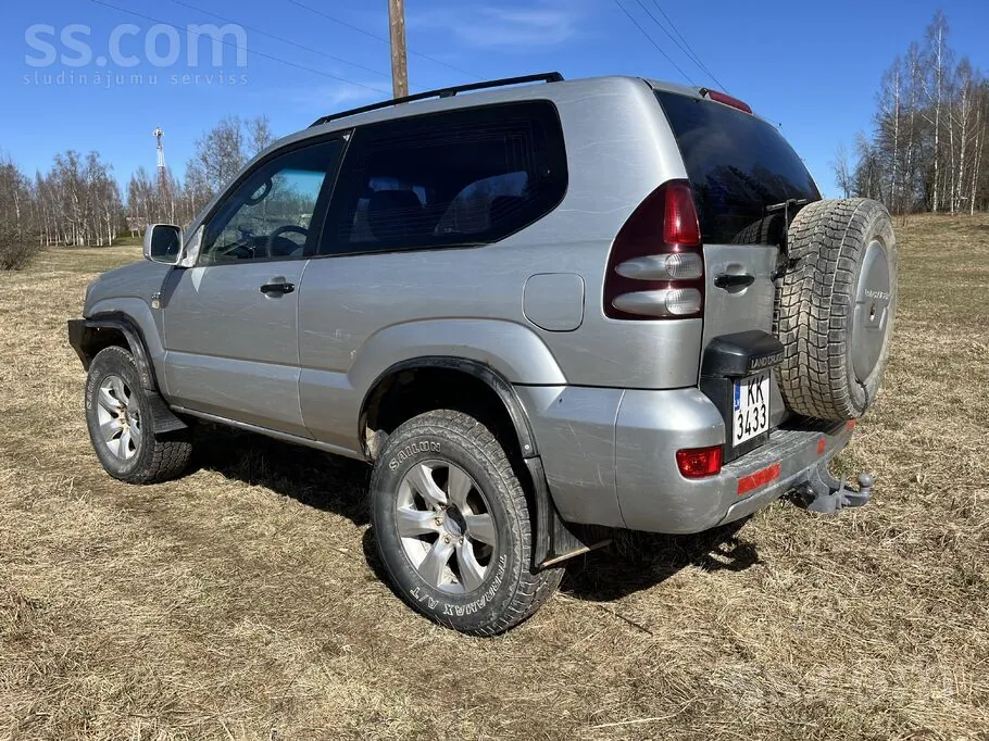 Toyota Land Cruiser 2003 photo 3
