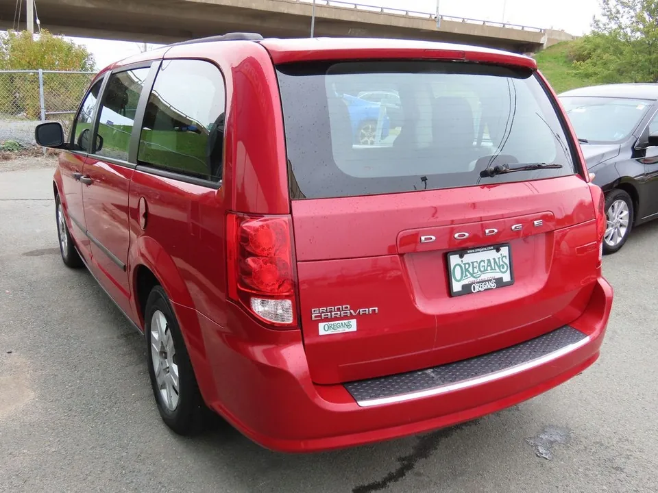 Dodge Grand Caravan 2013 photo 4