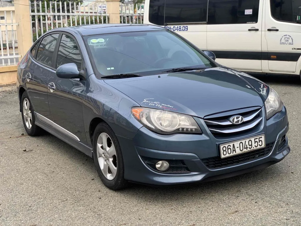Hyundai Avante 2011 photo 3