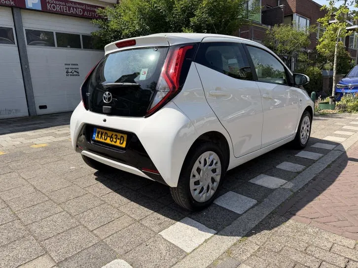 Toyota Aygo 2021 photo 2