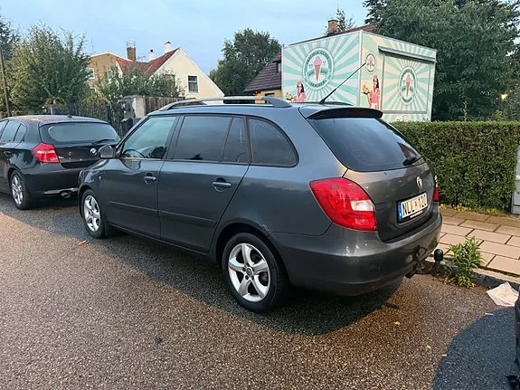 Skoda Fabia 2008 photo 3