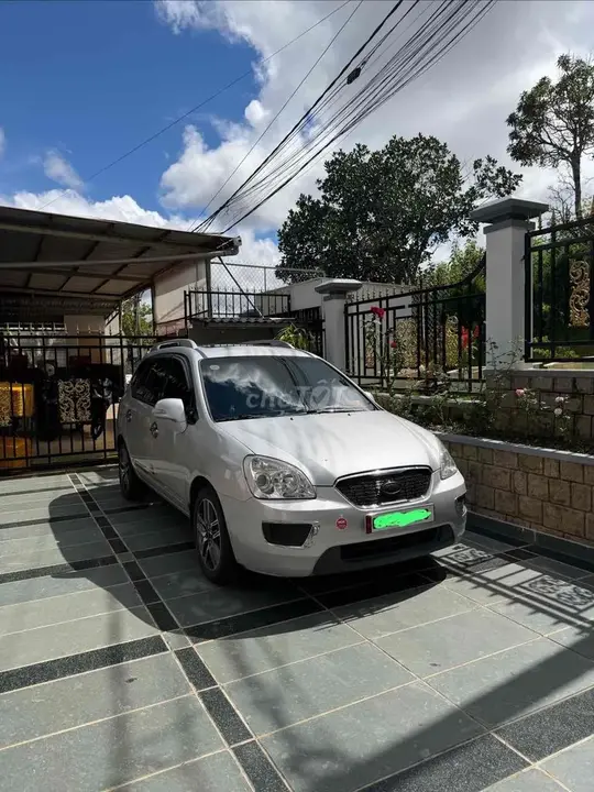 Kia Carens