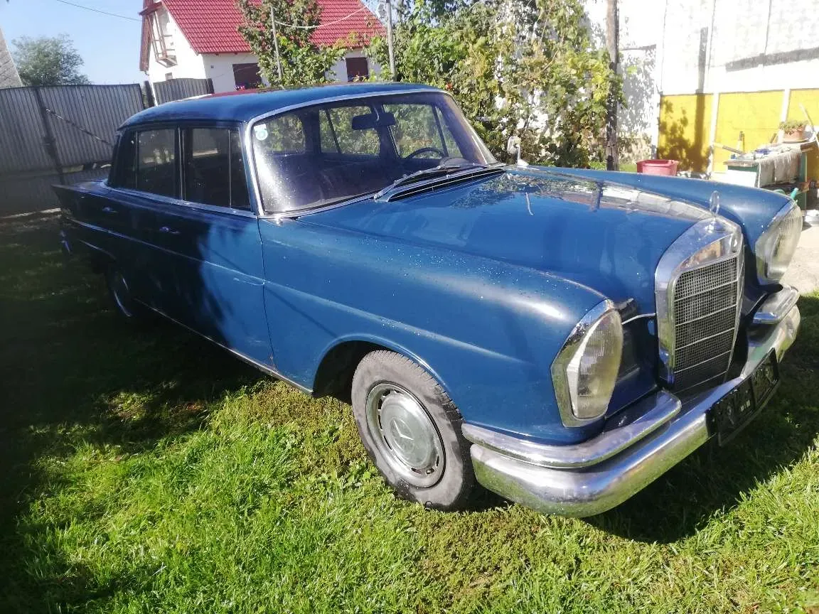 Mercedes-Benz Sonstige