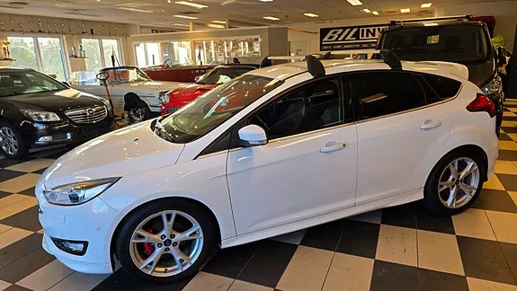 Ford Focus 2015 photo 3