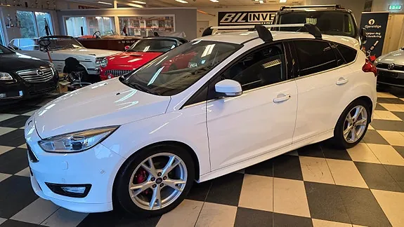Ford Focus 2015 photo 2