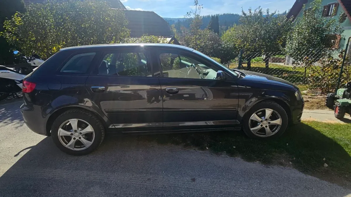 Audi A3 2010 photo 3
