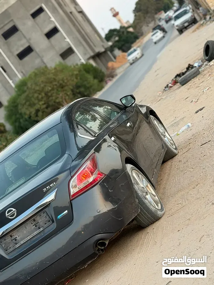 Nissan Altima 2014 photo 4