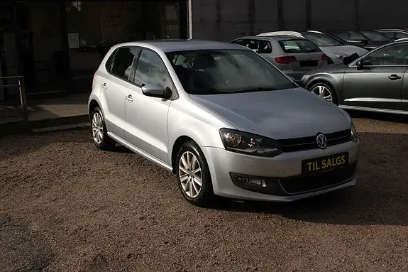 Volkswagen Polo 2011 photo 2