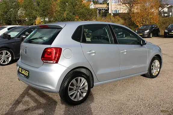 Volkswagen Polo 2011 photo 4