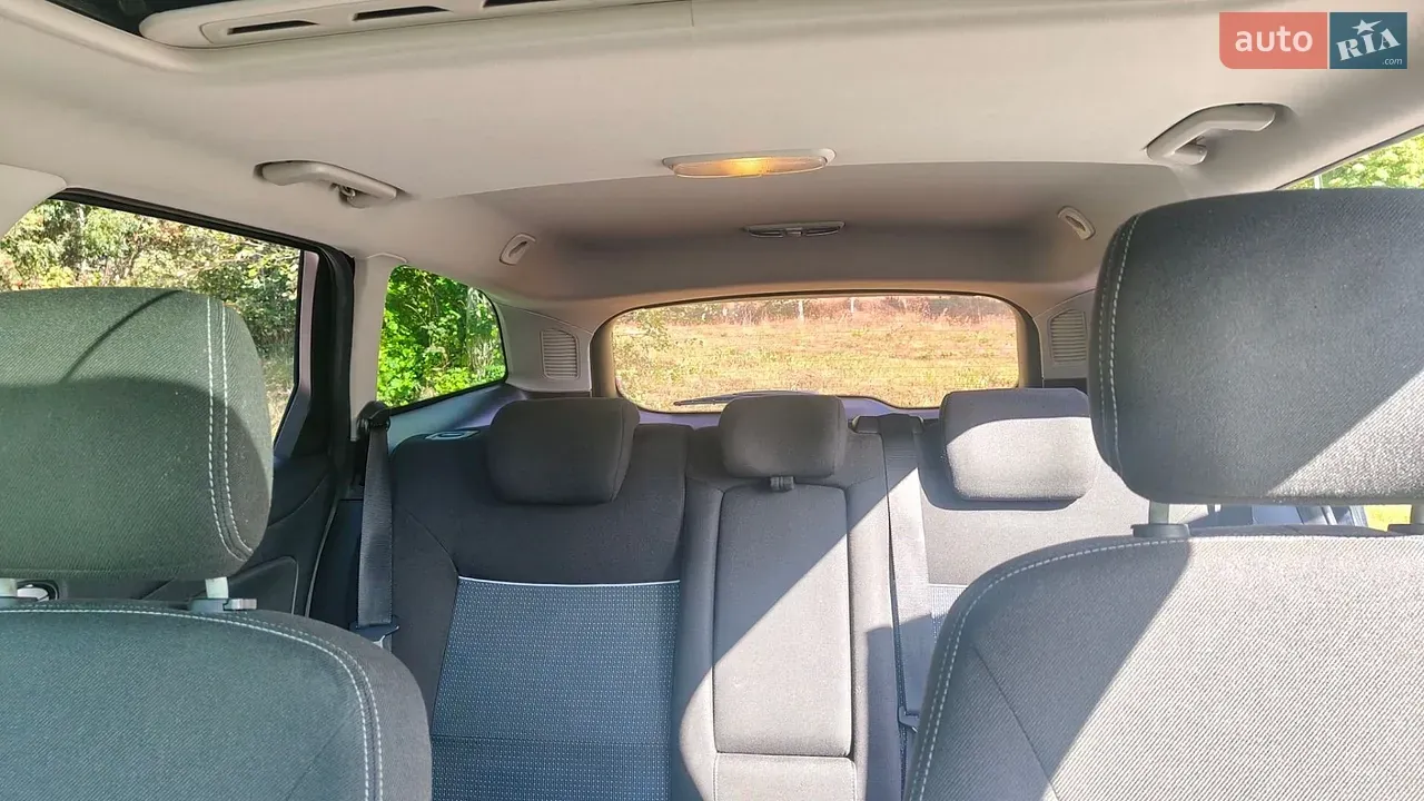 Ford Mondeo 2010 photo 2