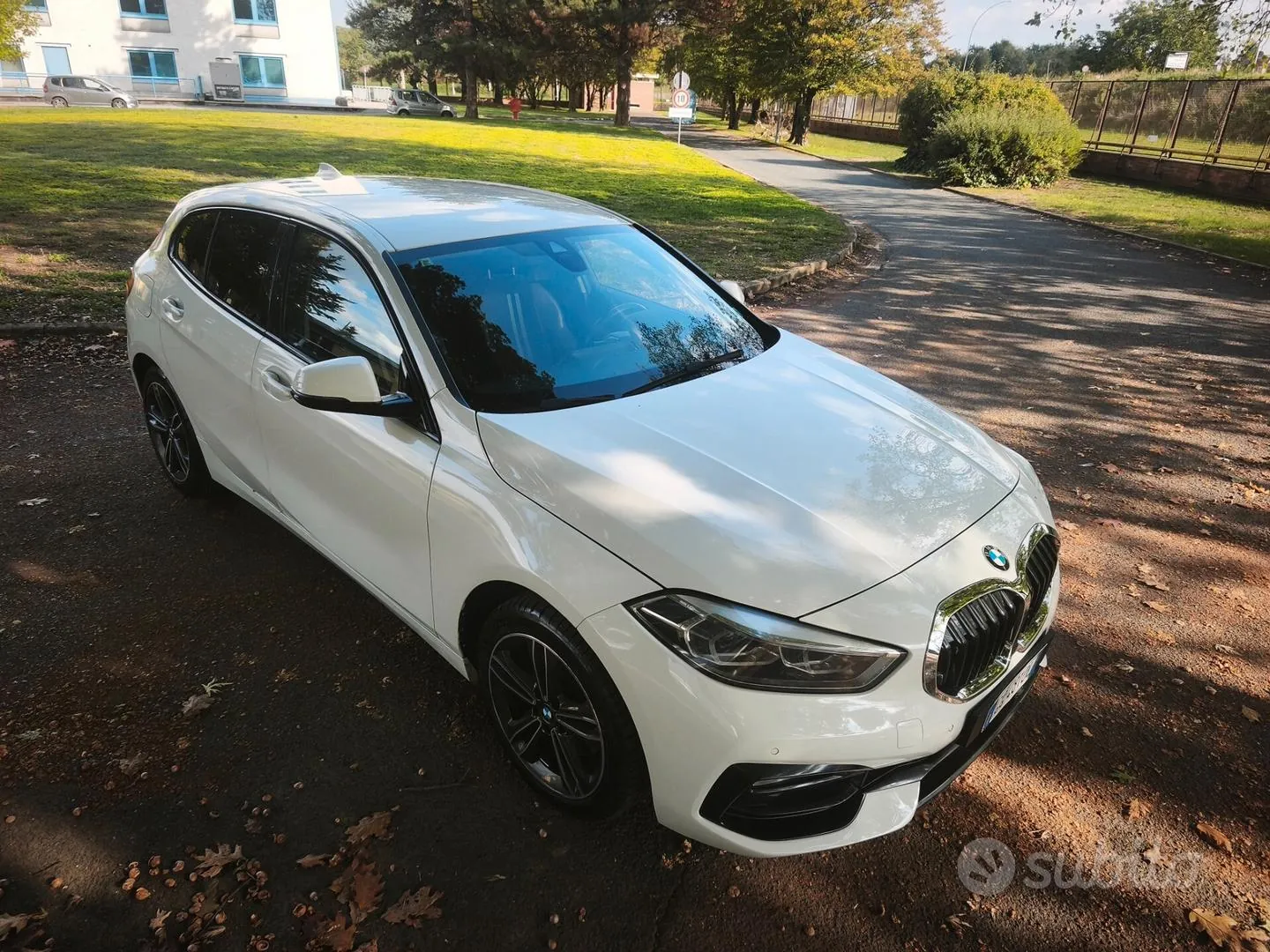 BMW 1 Series 2021 photo 3