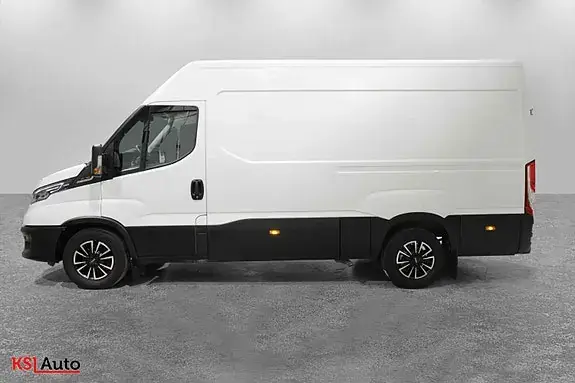 Iveco Daily 2021 photo 2