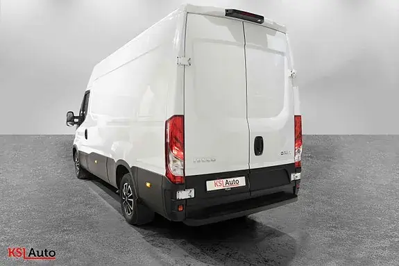 Iveco Daily 2021 photo 3