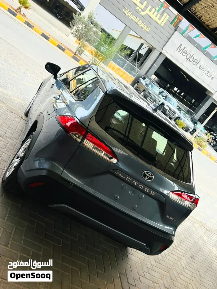 Toyota Corolla Cross 2023 photo 3