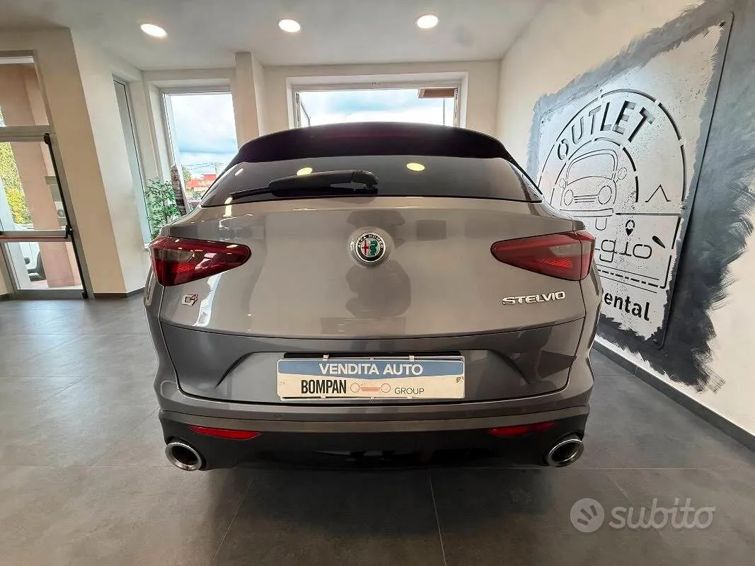Alfa Romeo Stelvio 2018 photo 4