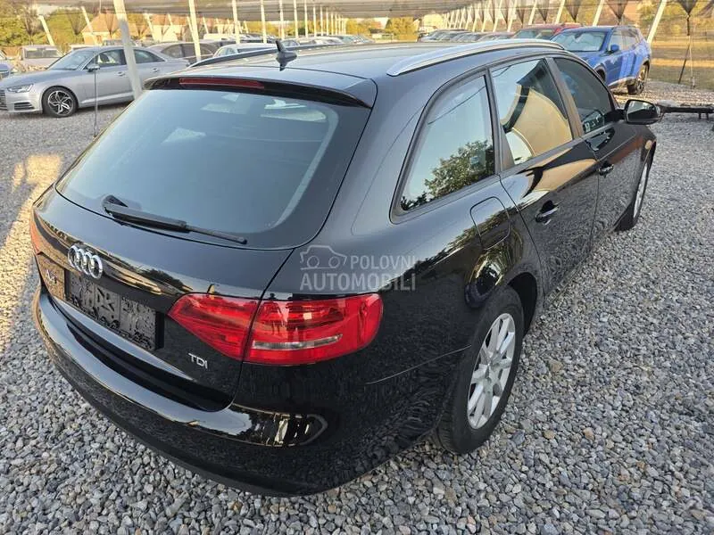 Audi A4 2012 photo 5