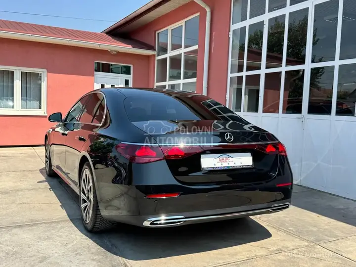 Mercedes-Benz E 220 2024 photo 3