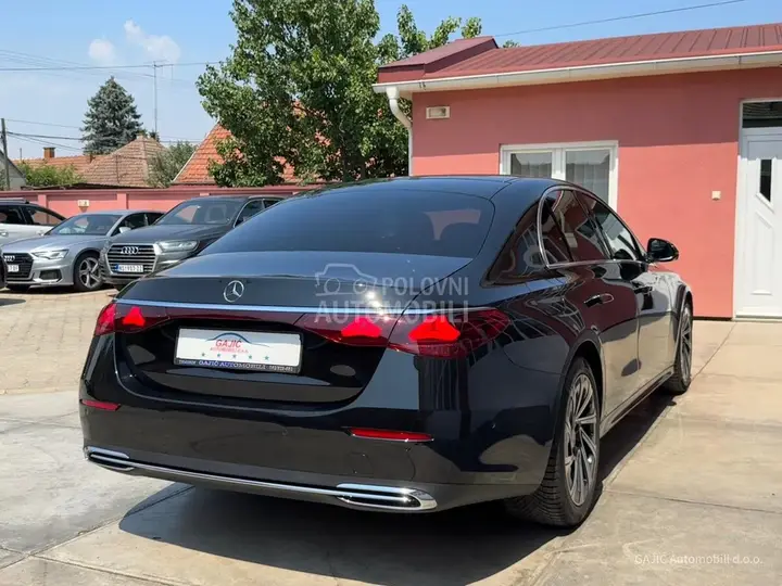 Mercedes-Benz E 220 2024 photo 5