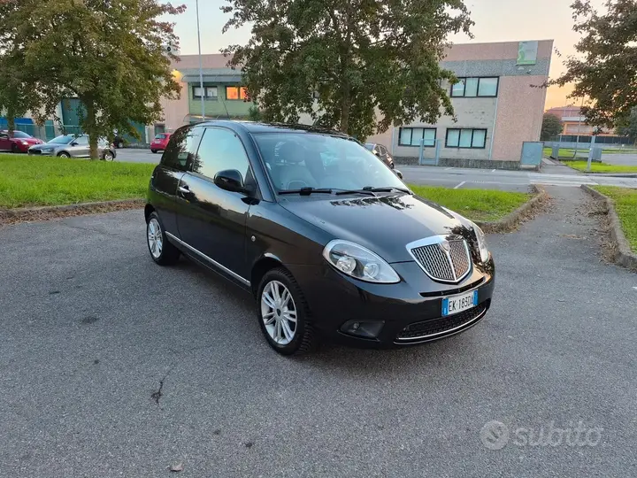 Lancia Ypsilon 2011 photo 3